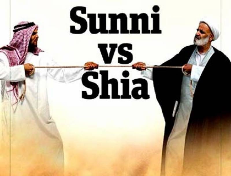 Two men pulling a rope away from each other - one is Sunni, the other Shia